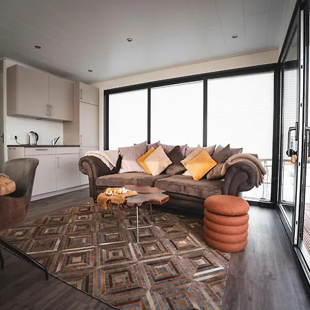 Schoenes Hausboot In Hoexter Botel Höxter