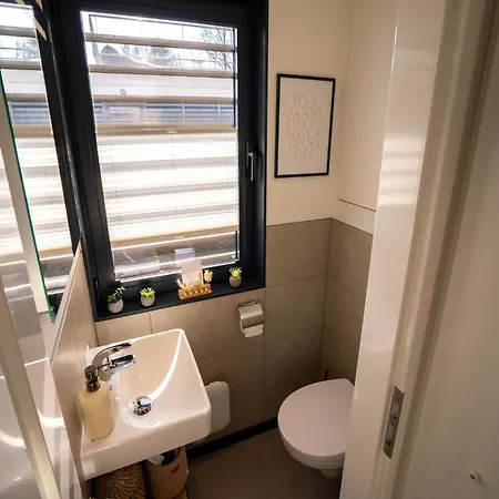 Hotel en barco Schoenes Hausboot In Hoexter *