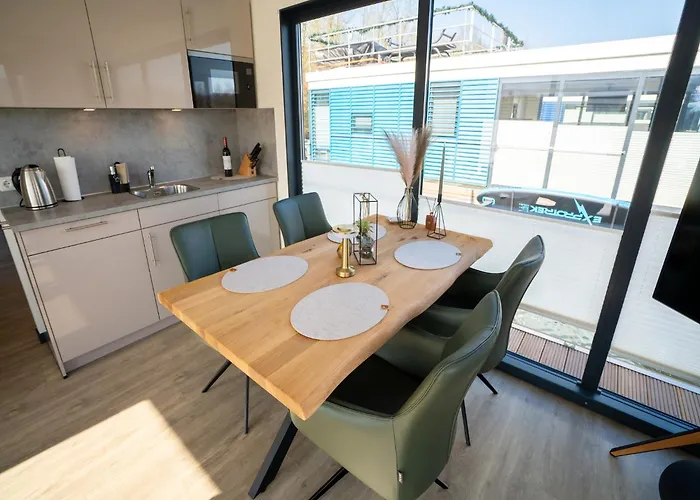 Bateau-hôtel Schoenes Hausboot In Hoexter Höxter