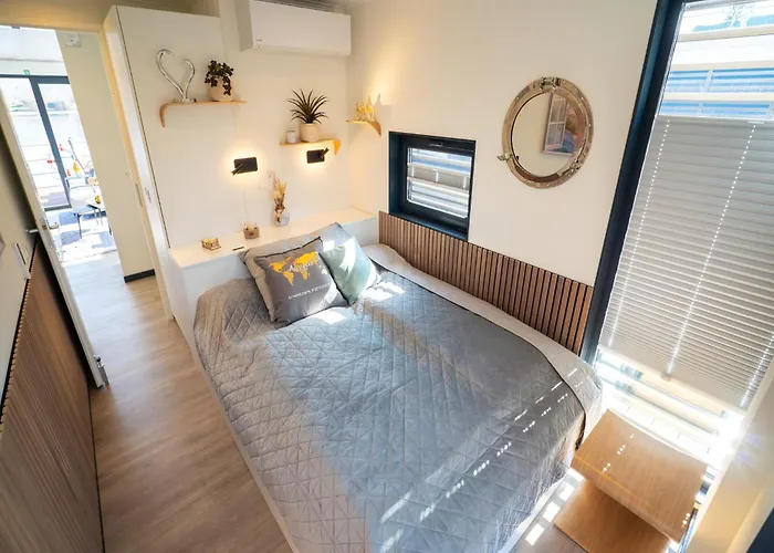 Bateau-hôtel Schoenes Hausboot In Hoexter Höxter